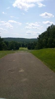 1st hole! downhill Par 4