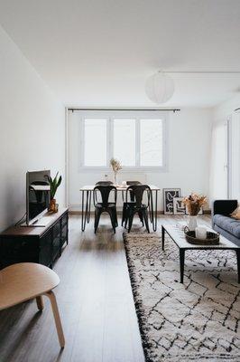 Living room renovation to prepare an apartment for rent