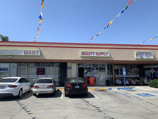 $1.00 Discount Mart & Beauty Supply