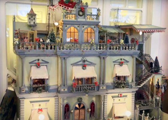 Carmel Doll Shop