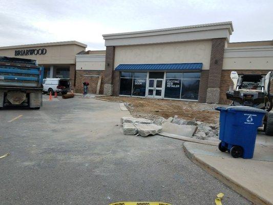 Briarwood Mall, sidewalk and truck dock