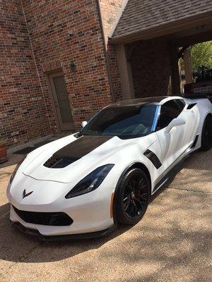 2017 Chevrolet Corvette windshield replacement