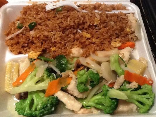 Chicken Kow with shrimp fried rice dinner special. Huge portions. Have so much left over. Good flavors