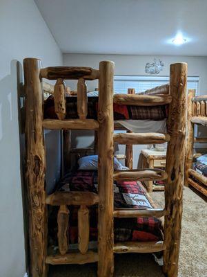 Twin over Twin bunk bed (natural color)