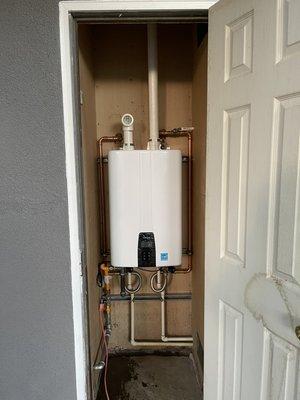 Tankless Waterheater Installation