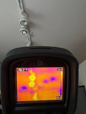 Infrared image of roof leakage through kitchen ceiling in Bellevue home