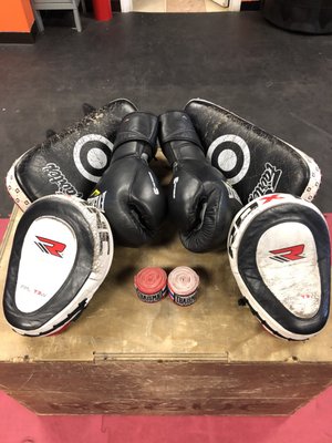 Extra Gloves, Wraps, Thai Pads & Focus Mitts