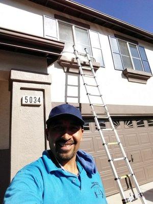 Reyes Professional Window Cleaning