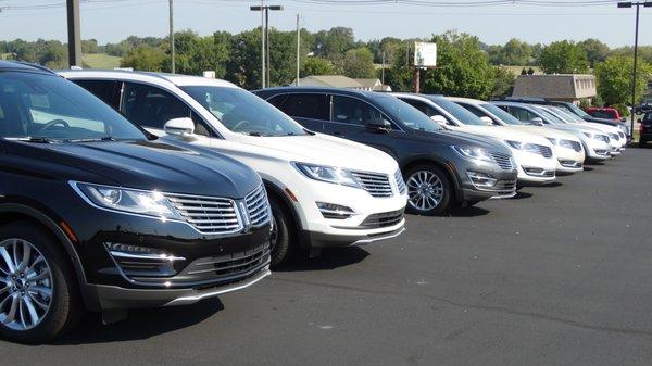 Our expert Certified Lincoln Consultants will find the perfect new or Certified Pre-Owned Lincoln for you! Contact our Internet Department!