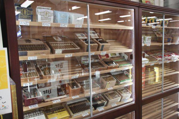 Nice selection of cigars as well