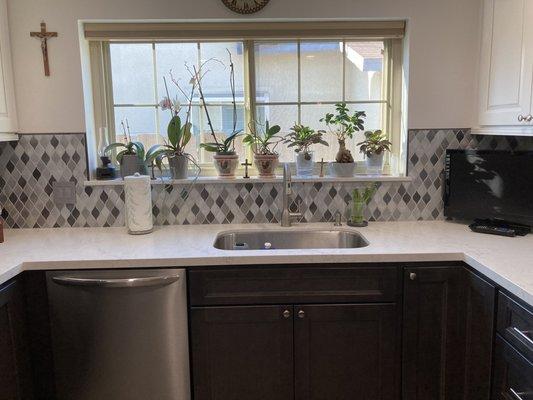 Kitchen window and backsplash