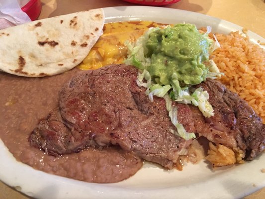 This here is the Steak Cozumel, medium rare. I highly recommend