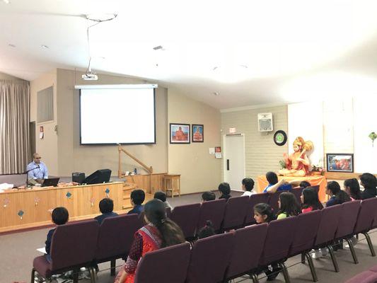 Kids being taught vedic mathematics