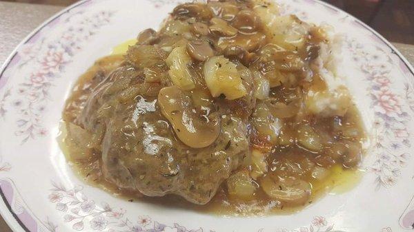 Salisbury Steak Dinner with Fresh Whipped Mashed Potatoes