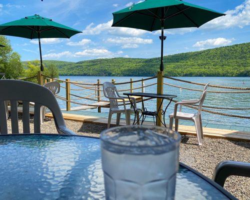 Dining on the lake