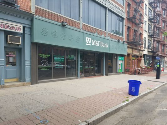 M&T Bank