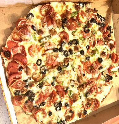 Custom Thin Crust with Old World Fanceroni Pepperoni, Italian Sausage, Green Pepper, onion, Extra cheese,  black olives