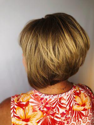 Stacked bobs are some of the most beautiful cuts !!