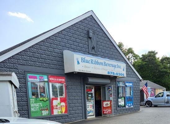 Blue Ribbon Beverages of Moriches