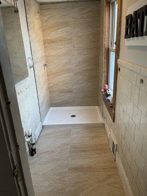 Bathroom remodeling 1/2