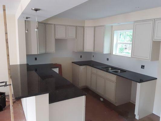 Kitchen Granite countertops