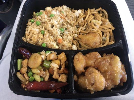 Two item combo w/ orange chicken, Kung pao chicken, fried rice, and chow menu. Meh...