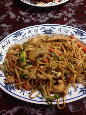 Chicken lo mein