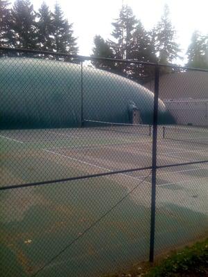 The Bubble with 2 courts in winter season