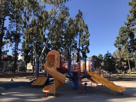 Salomon Playground