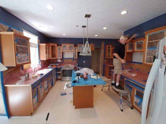 Starting a kitchen refinishing in Medina