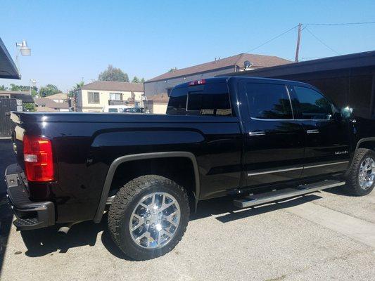 Clay bar with wax with a nice detailed interior and its conditioner