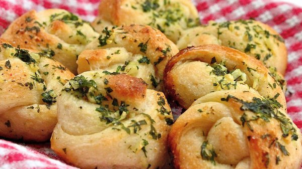 Garlic knot 5 for $1