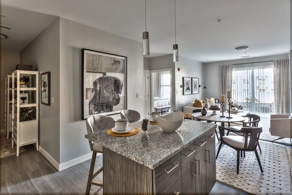 Many apartments feature kitchen islands