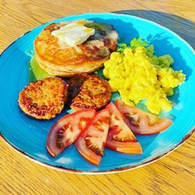 Banana Oat Pancakes, Chickpea Scamble, Beyond Sausages and Sliced Tomatoes