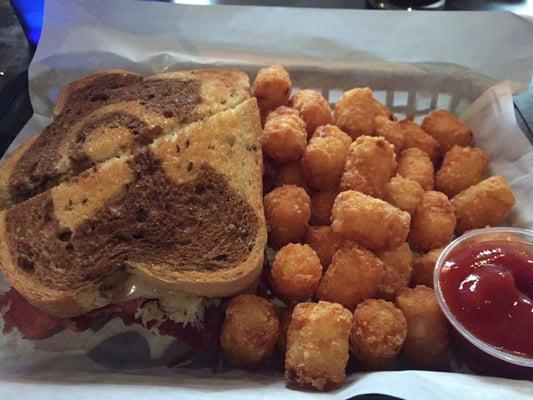 Extremely filling Reuben sandwich for lunch special w tots that were cooked perfect!  Only $8.00!