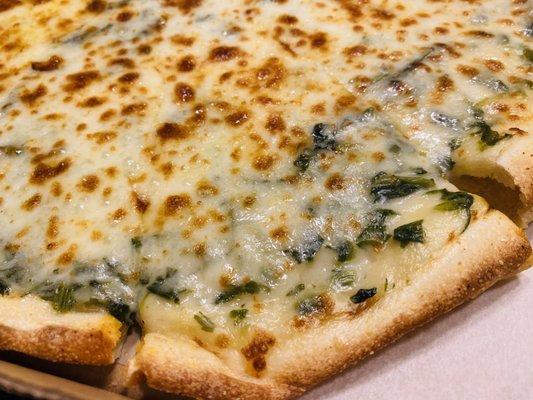 Spinach Alfredo Pizza