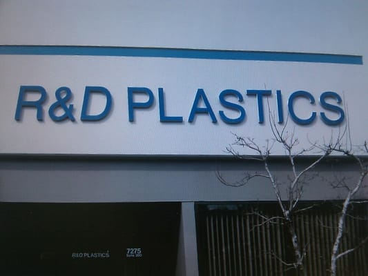 R & D Plastics