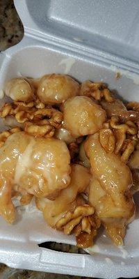 Yummy honey walnut prawns