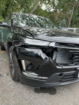 So happy with the work done to repair the front end of our Traverse. Great customer service and excellent work. Car looks better than new!