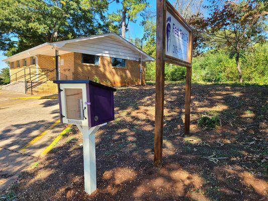 Community library box