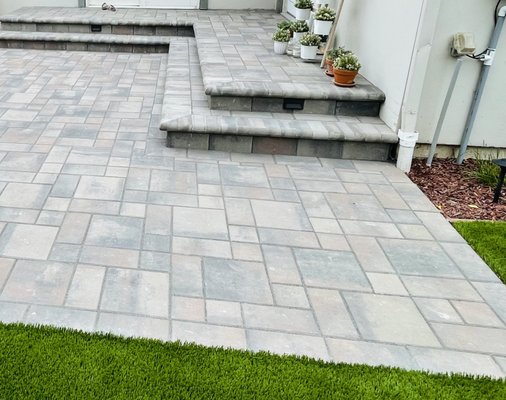 Calstone Paver Patio, Bullnose Edging