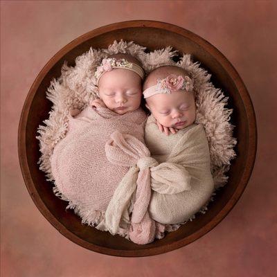 newborn photography - twin girls