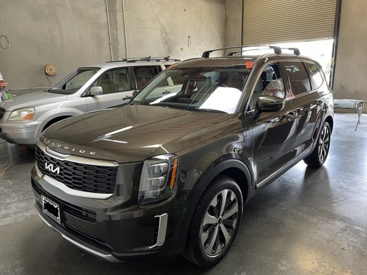 New 2023 Kia Telluride new windshield and ADAS Driving Assistance Camera recalibration.