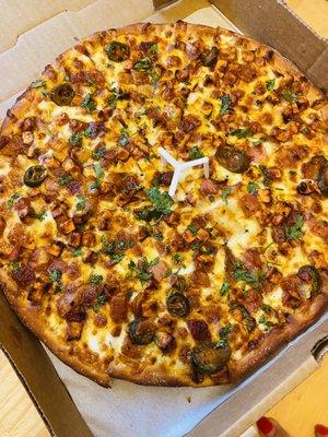 Paneer Achari Pizza, medium (12 inch)