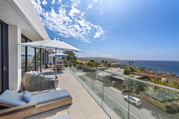 515 Dunnegan Dr. Laguna Beach, Ca