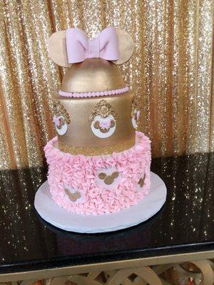 Minnie mouse theme cake