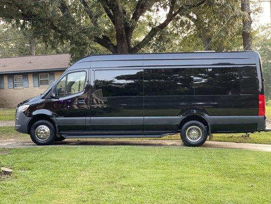 Grand Sprinter 12 Passenger Augusta