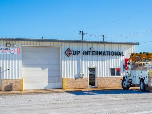 UP International Trucks