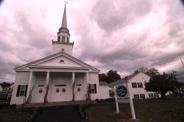 Check out Riverside Church in Haverhill, MA! New programming including music ministry, Sunday School programming, Bible studies!