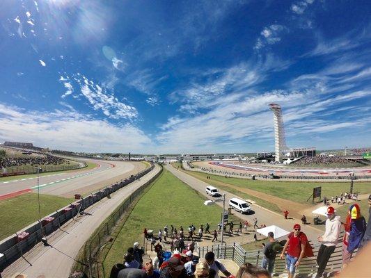 Caption Monday from @masterprocarcare at @cota_official F1 Race 2018 yesterday. #lewishamilton #f1